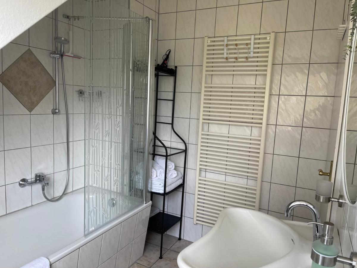 Am Apfelbaum, Ein Ferienhaus Zwischen Rhein Und Mosel 卡斯特劳恩 外观 照片